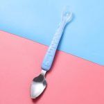 baby-fruit-scraping-spoon-babyblush-1
